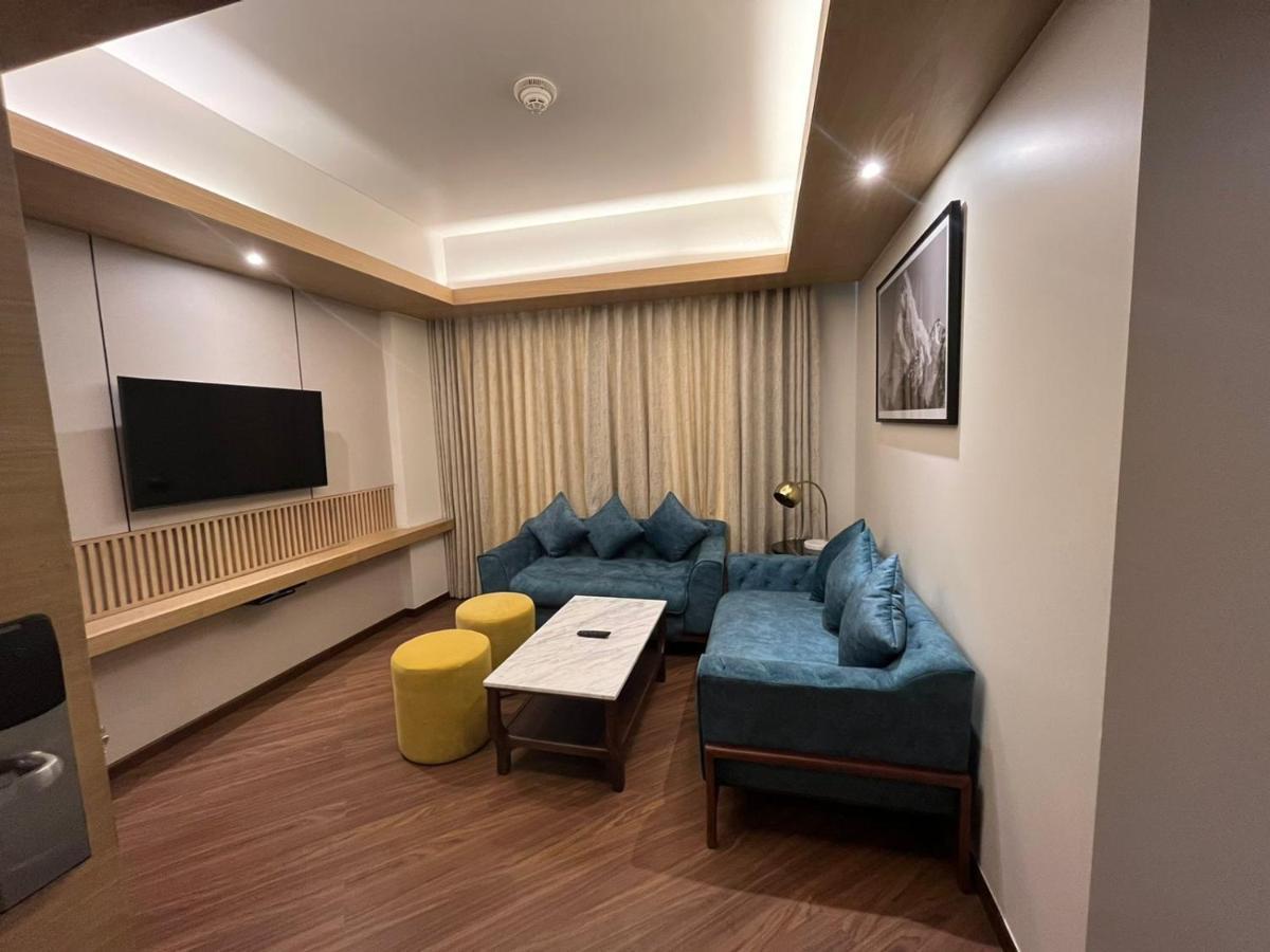 Ramada Encore By Wyndham Siliguri Sevoke Road エクステリア 写真