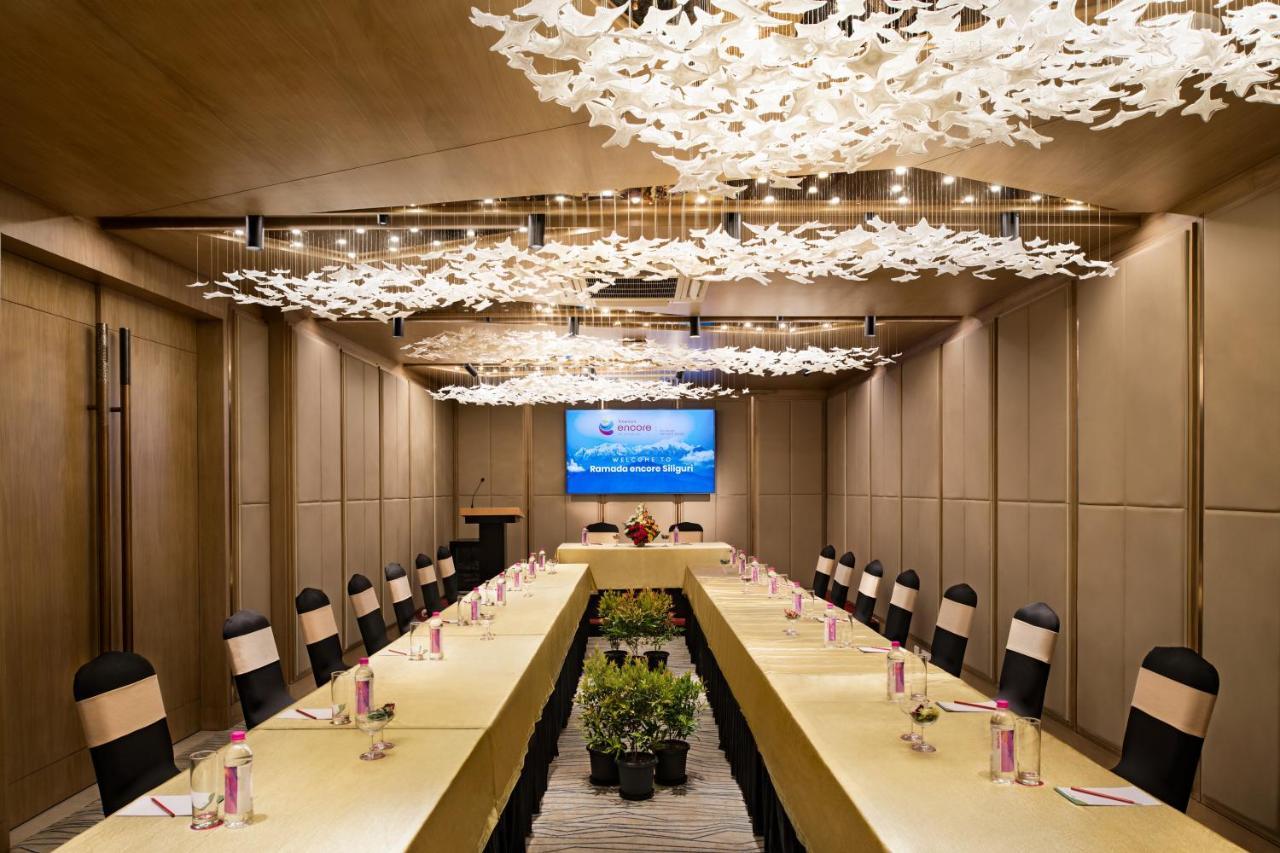 Ramada Encore By Wyndham Siliguri Sevoke Road エクステリア 写真