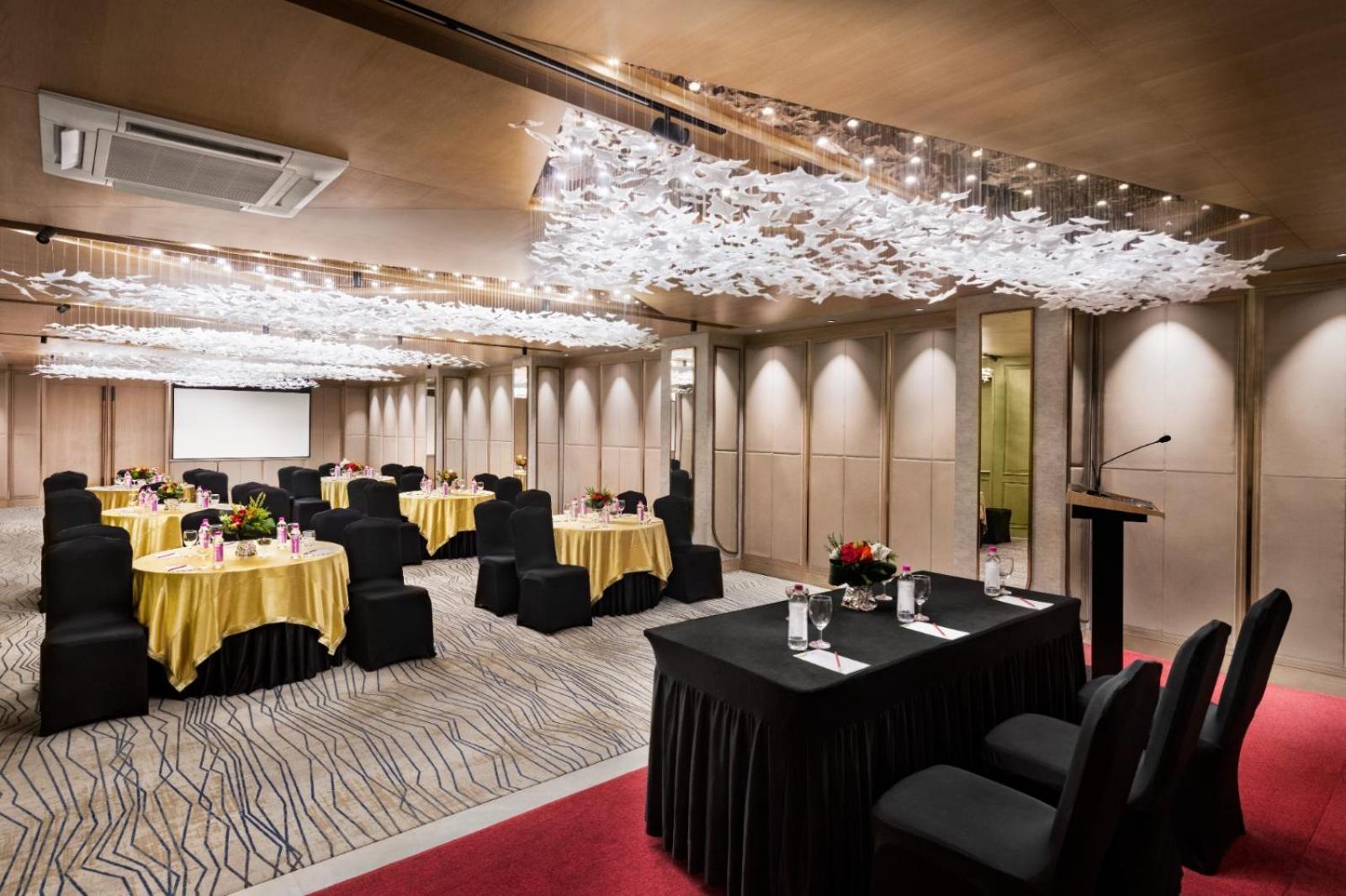 Ramada Encore By Wyndham Siliguri Sevoke Road エクステリア 写真