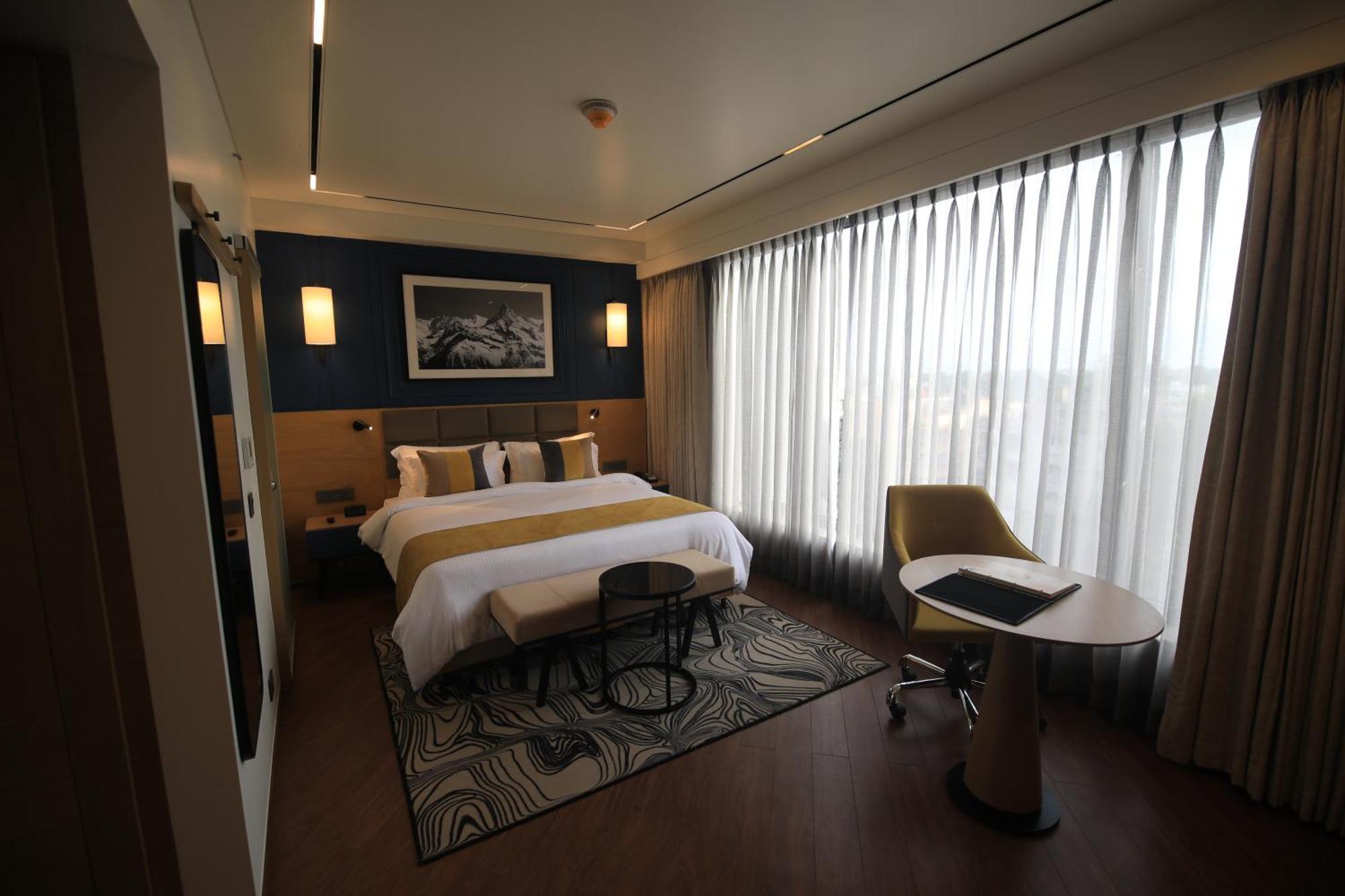 Ramada Encore By Wyndham Siliguri Sevoke Road エクステリア 写真