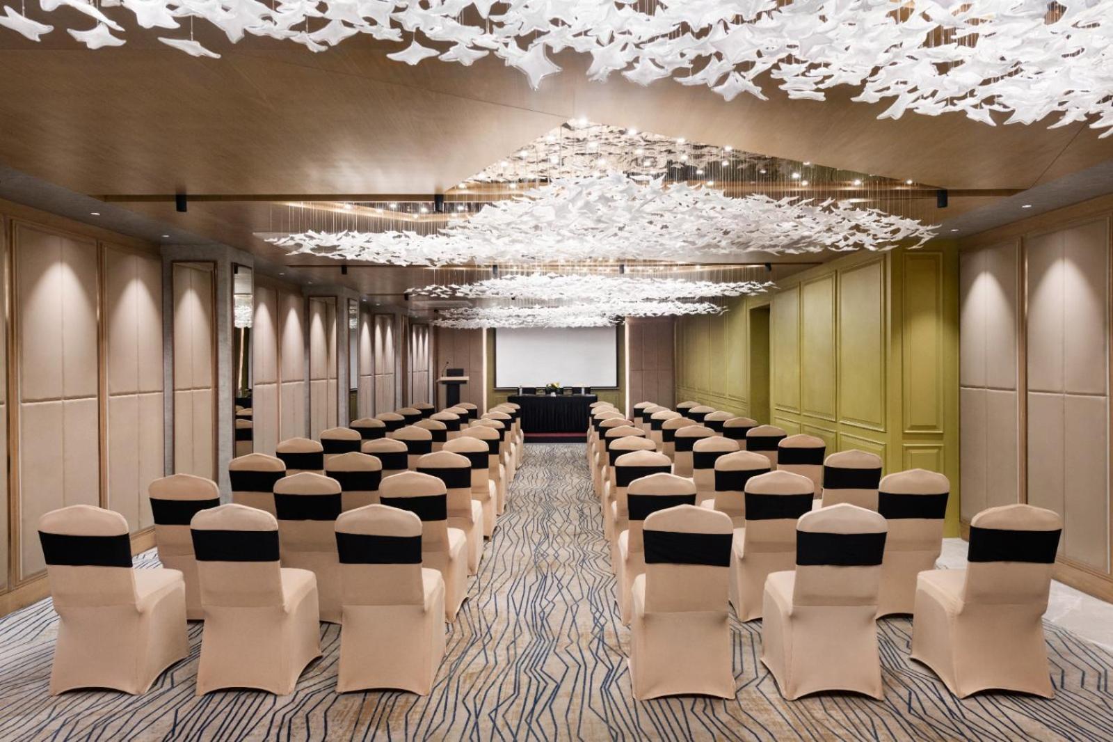 Ramada Encore By Wyndham Siliguri Sevoke Road エクステリア 写真